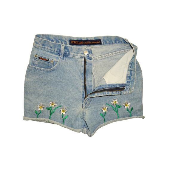 Vintage Revolt High-Waisted Embroidered Denim Shorts – Light Wash 90s Y2K - Picture 4 of 13